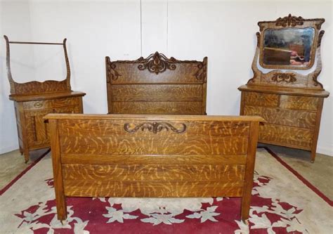 Hand Carved Oak Bedroom Furniture